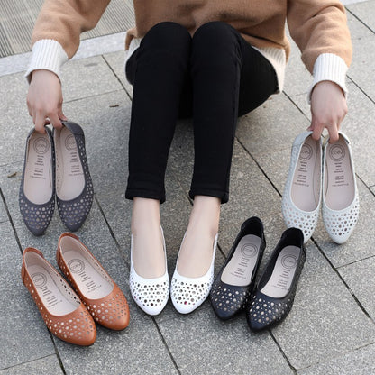 Hollow flat-bottom casual shoes