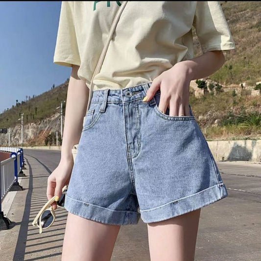 Loose Black Slim Denim Shorts